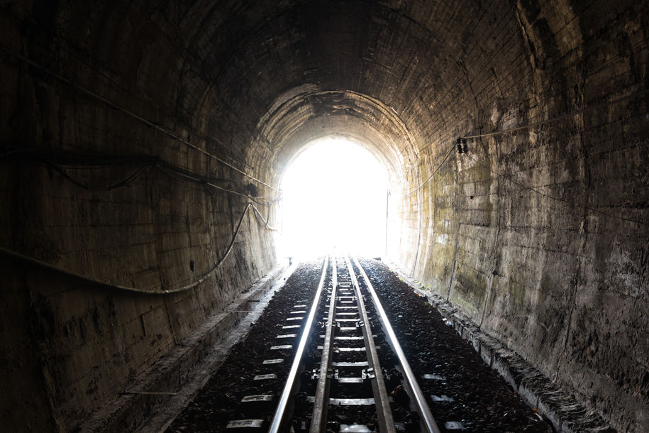 Arbeid i tunnel THITIKARN PAOTHONGTHAI Arbeid i tunnel