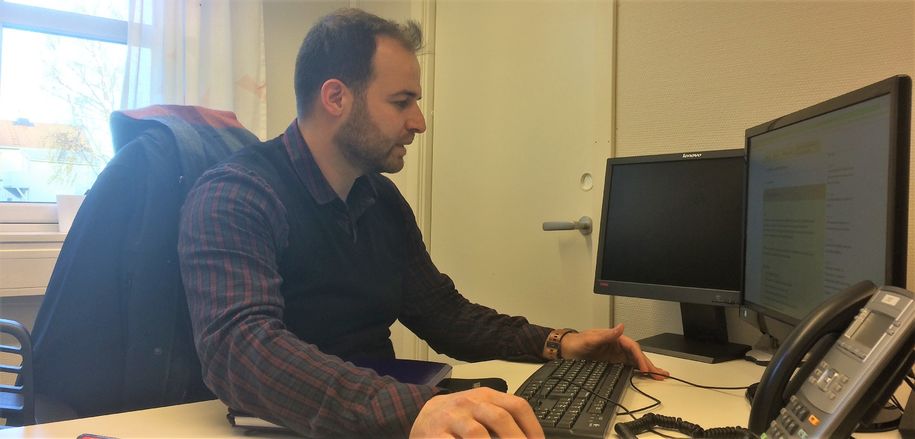 Mohamad Almamo jobber for koordinerende enhet i Malvik kommune. Bilde av Mohamad Almamo, fra koordinerende enhet i Malvik kommune