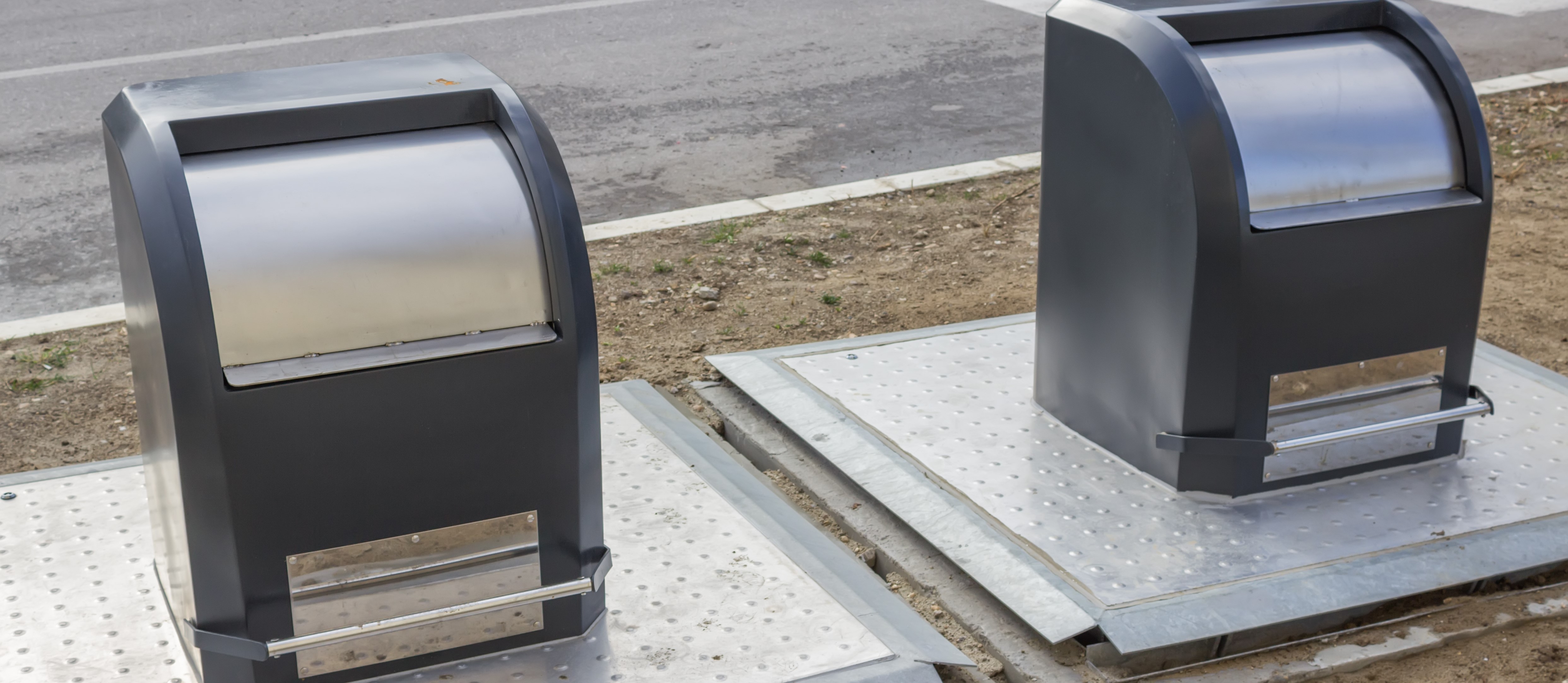 Bilde av avfallscontainere