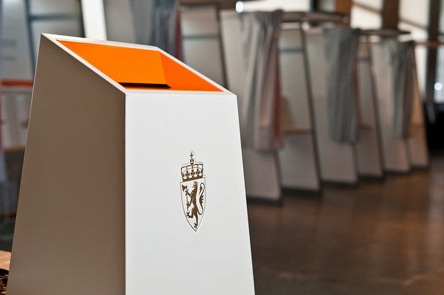 valgutstyr, valg, stemmesedler, stemme, norsk form, oslo rådhus
